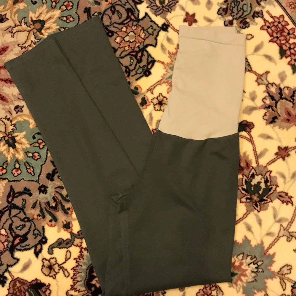 david lerner maternity pants w/ tan top sz L olive green